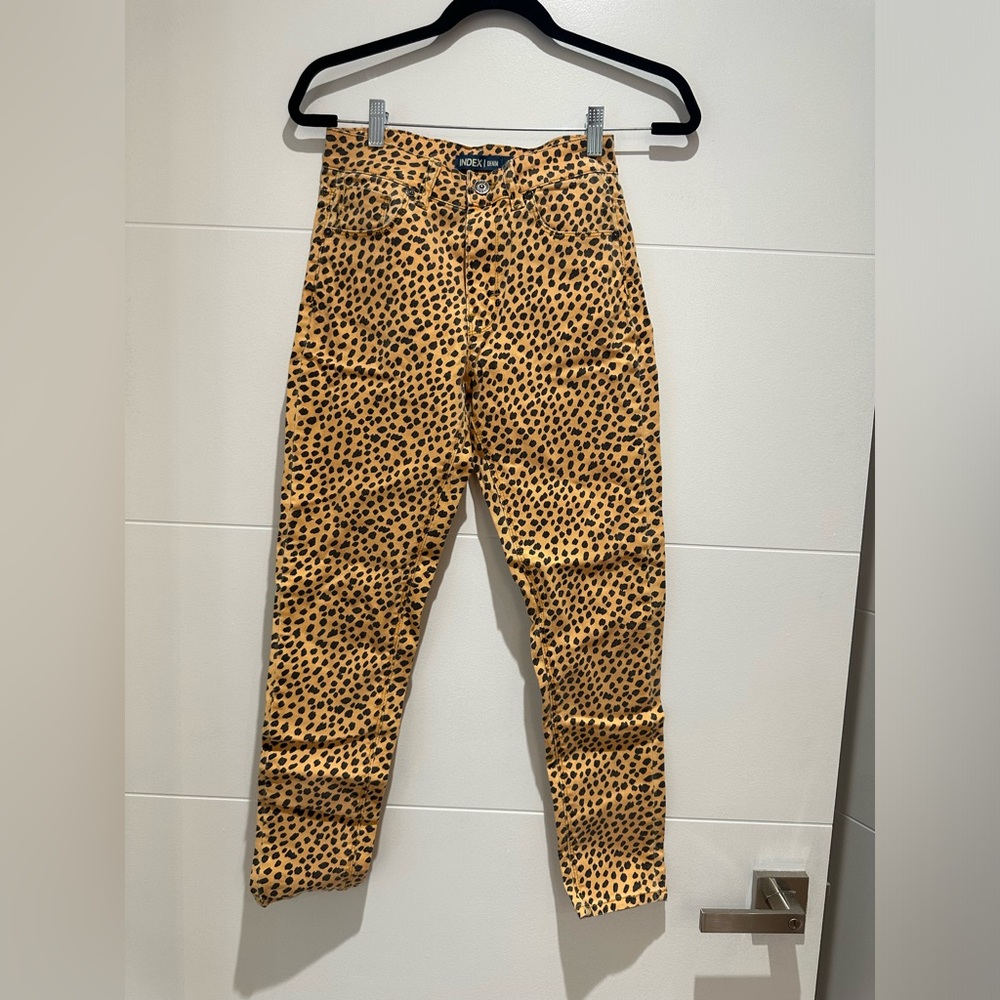 Women’s animal print skinny jeans